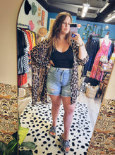 Load image into Gallery viewer, Izza a Vibe Leopard Kimono
