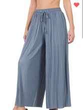 Load image into Gallery viewer, Be Original Pleated Pants: Steel

