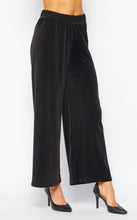 Load image into Gallery viewer, Show Out Velvet Pants: Black
